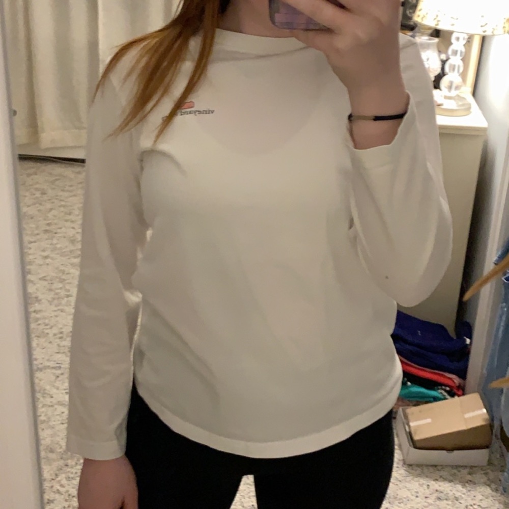 white long sleeve vineyard vines shirt